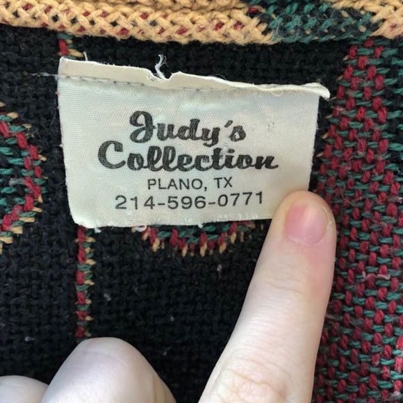 VINTAGE LIBRARY BOOKS BLANKET SWEATER - Picture 4 of 4